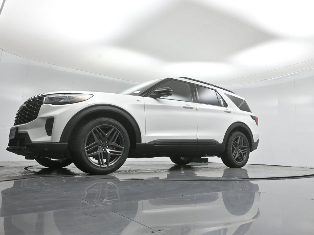 New 2026 Ford Explorer ST-Line w/ ST-Line Street Pack RWD image 45