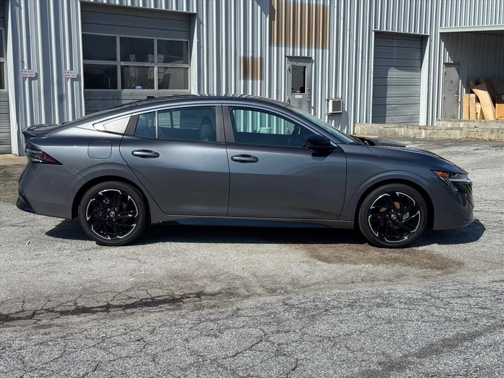 New 2026 Nissan Sentra SR w/ SR Premium Package FWD image 2
