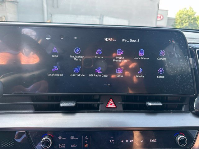 Used 2025 Kia Sportage EX FWD image 14