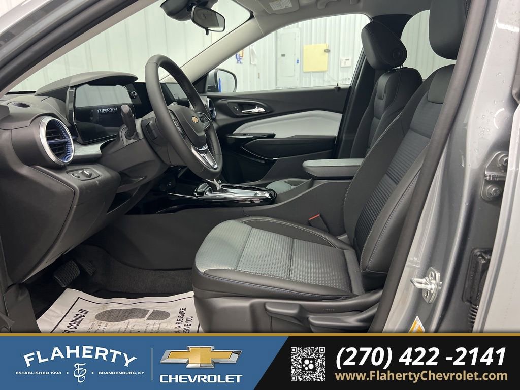 New 2026 Chevrolet Trax LT image 9