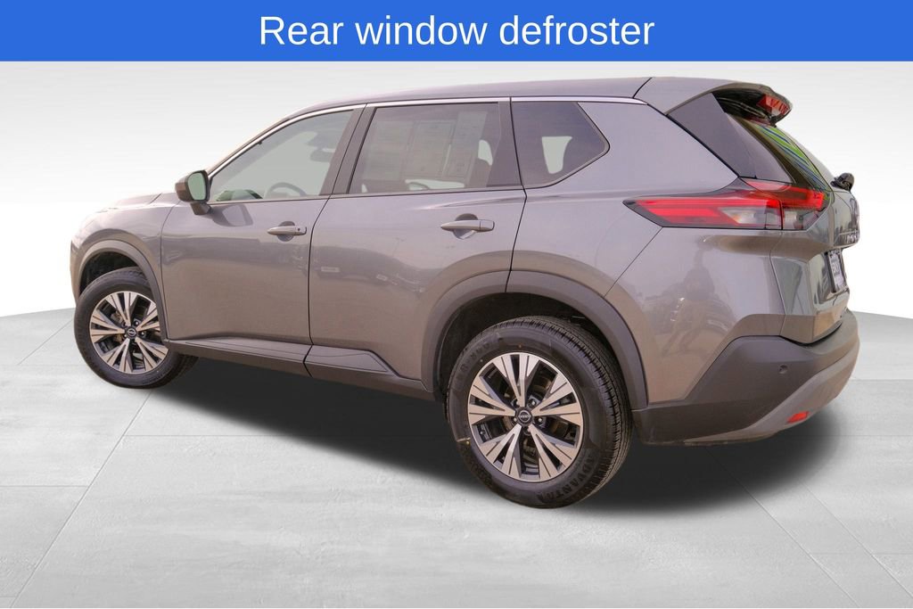 Used 2023 Nissan Rogue SV image 4