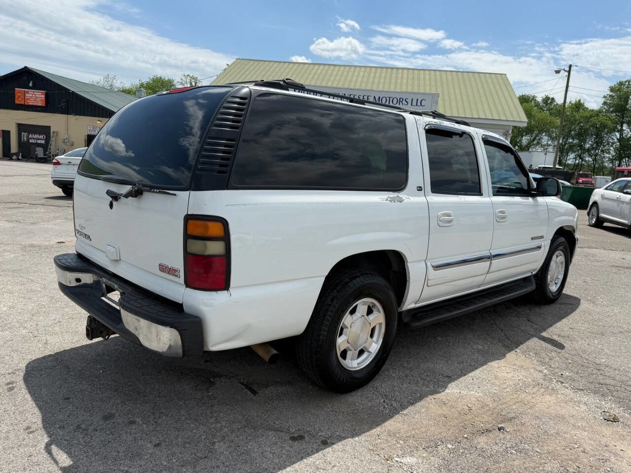 Used 2004 GMC Yukon XL SLT w/ Preferred Equipment Group RWD image 7
