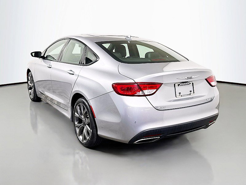 Used 2016 Chrysler 200 S w/ Comfort Group image 5