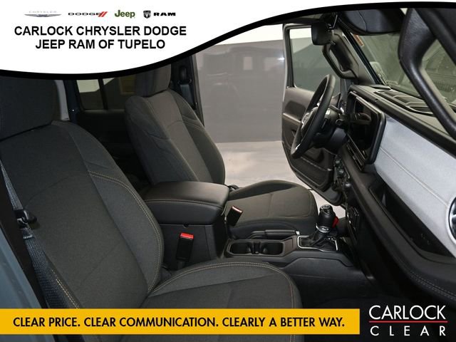 Used 2025 Jeep Wrangler Sahara image 38