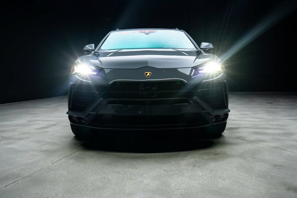 Used 2023 Lamborghini Urus S AWD/4WD image 11