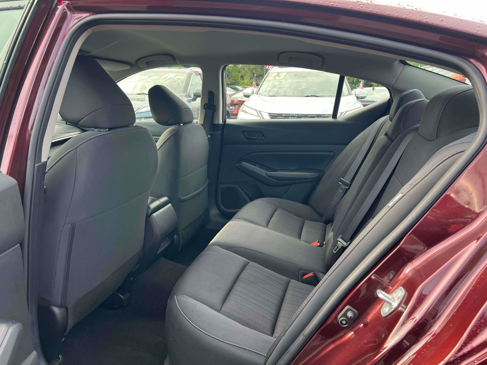 Used 2025 Nissan Altima 2.5 SV FWD image 25
