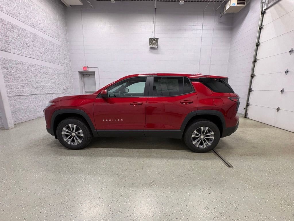 New 2026 Chevrolet Equinox LT w/ Convenience Package II FWD image 7