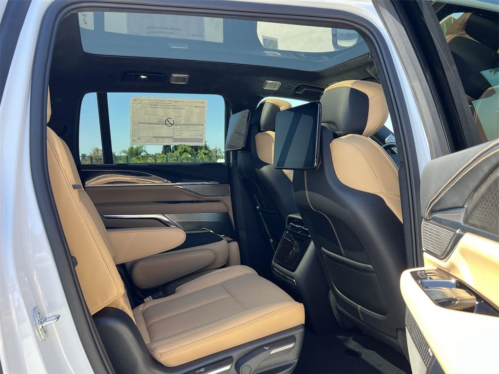 New 2026 Cadillac Escalade IQL Sport 2 image 34