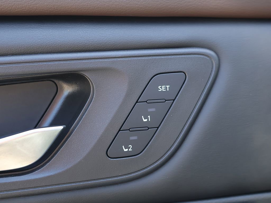 Used 2023 Nissan Rogue SL FWD image 47