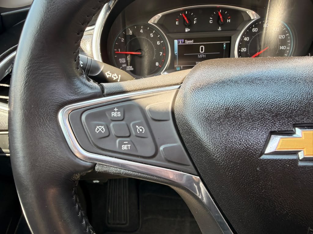 Used 2018 Chevrolet Malibu LT w/ Leather Package FWD image 33