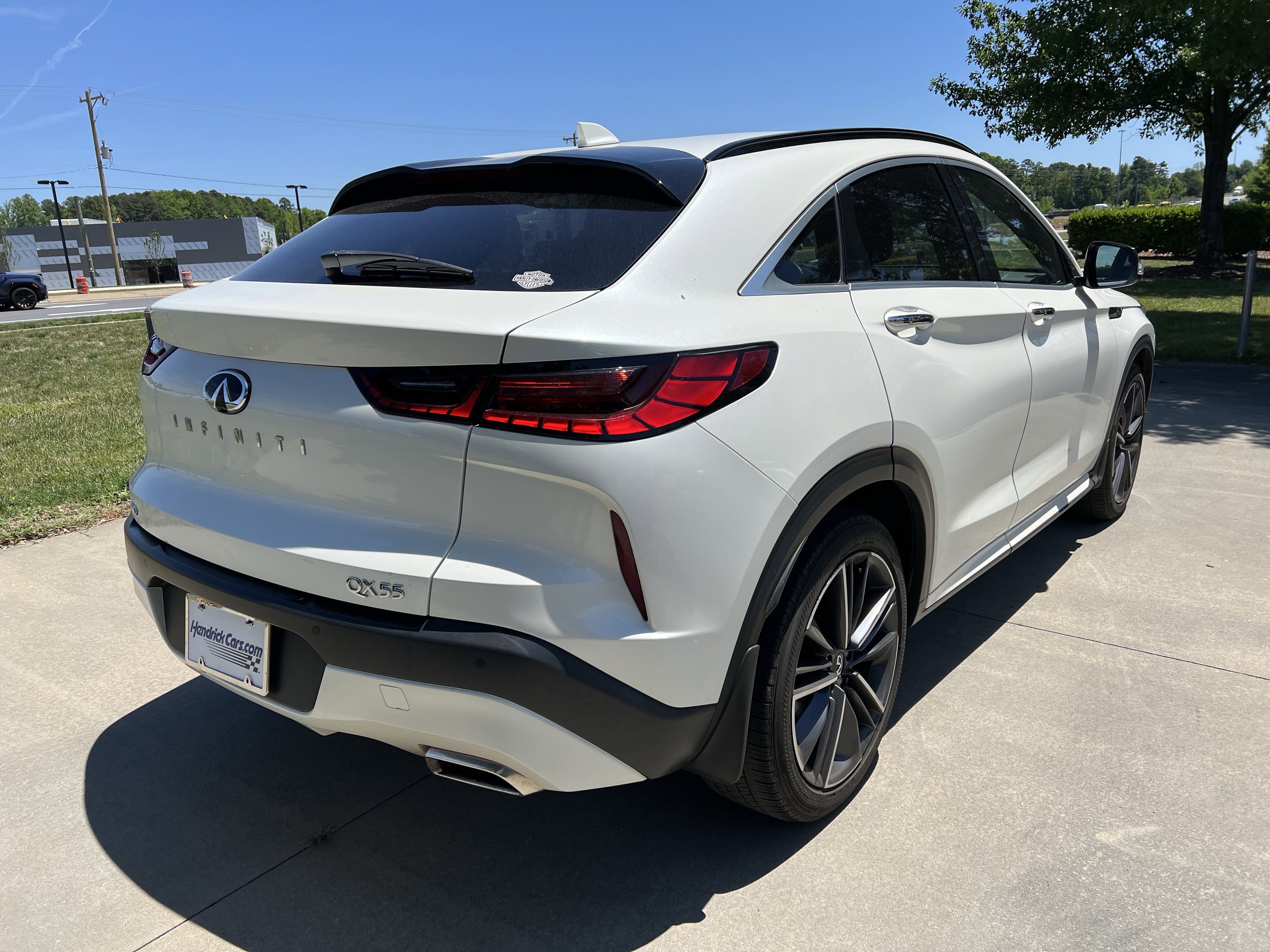 Used 2023 INFINITI QX55 Luxe w/ Cargo Package AWD/4WD image 12