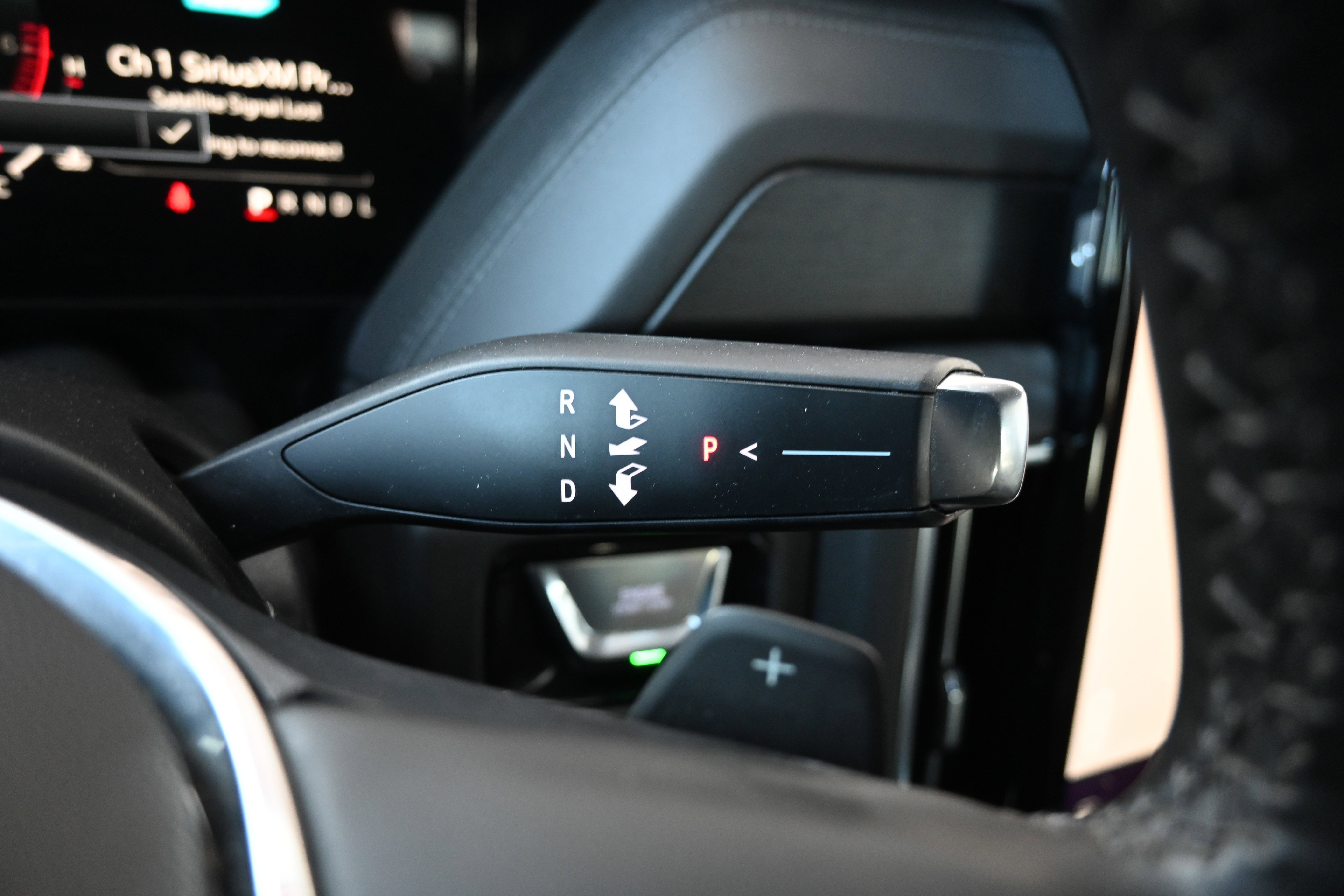 Used 2025 GMC Yukon Denali AWD/4WD image 26