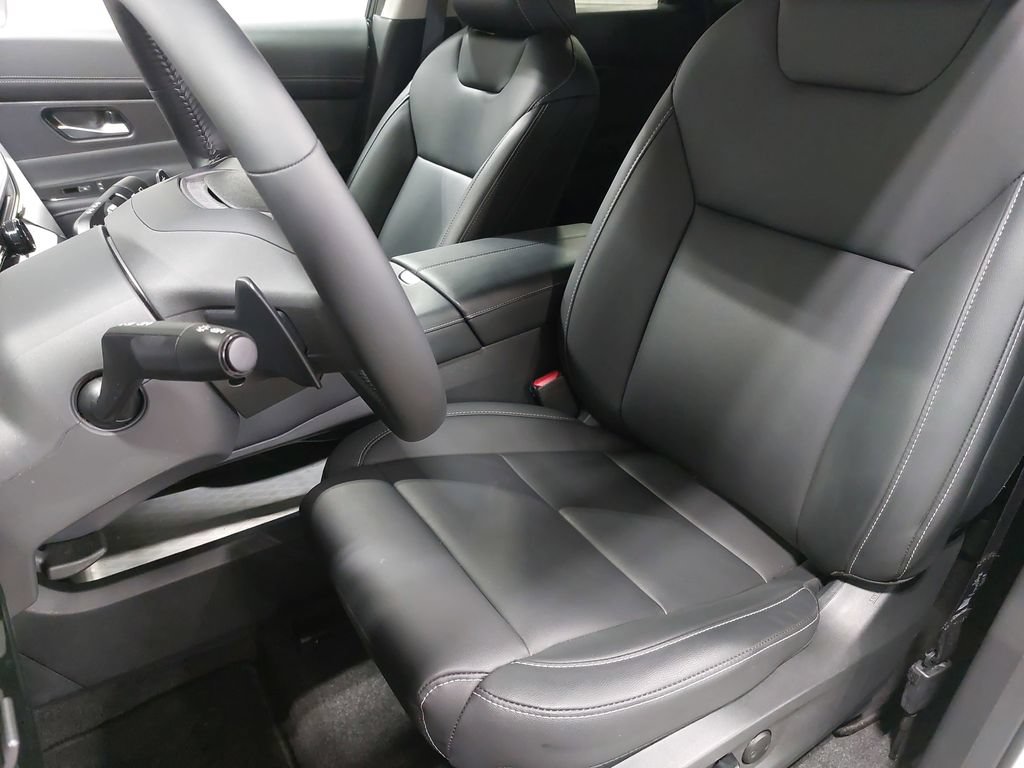 Certified 2025 Nissan Murano SV w/ Cargo Package AWD/4WD image 15