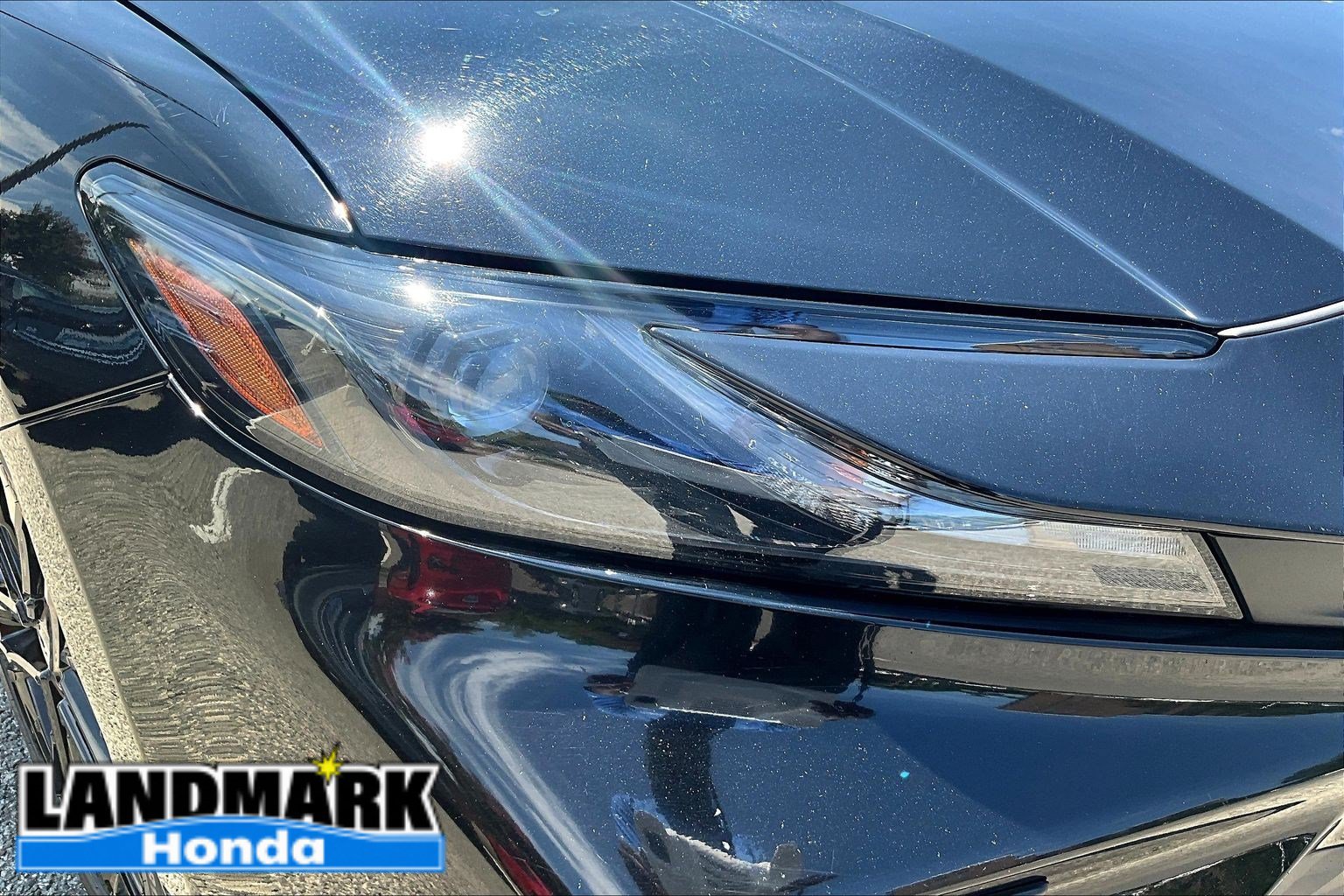 Used 2025 Toyota Camry SE FWD image 30