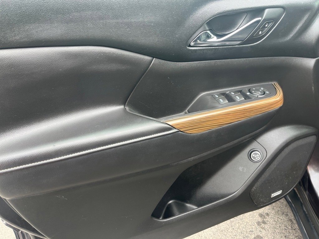 Used 2018 GMC Acadia SLE image 6