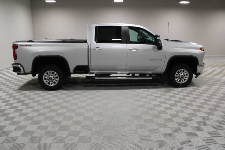 Used 2023 Chevrolet Silverado 2500 LT w/ Convenience Package AWD/4WD image 11