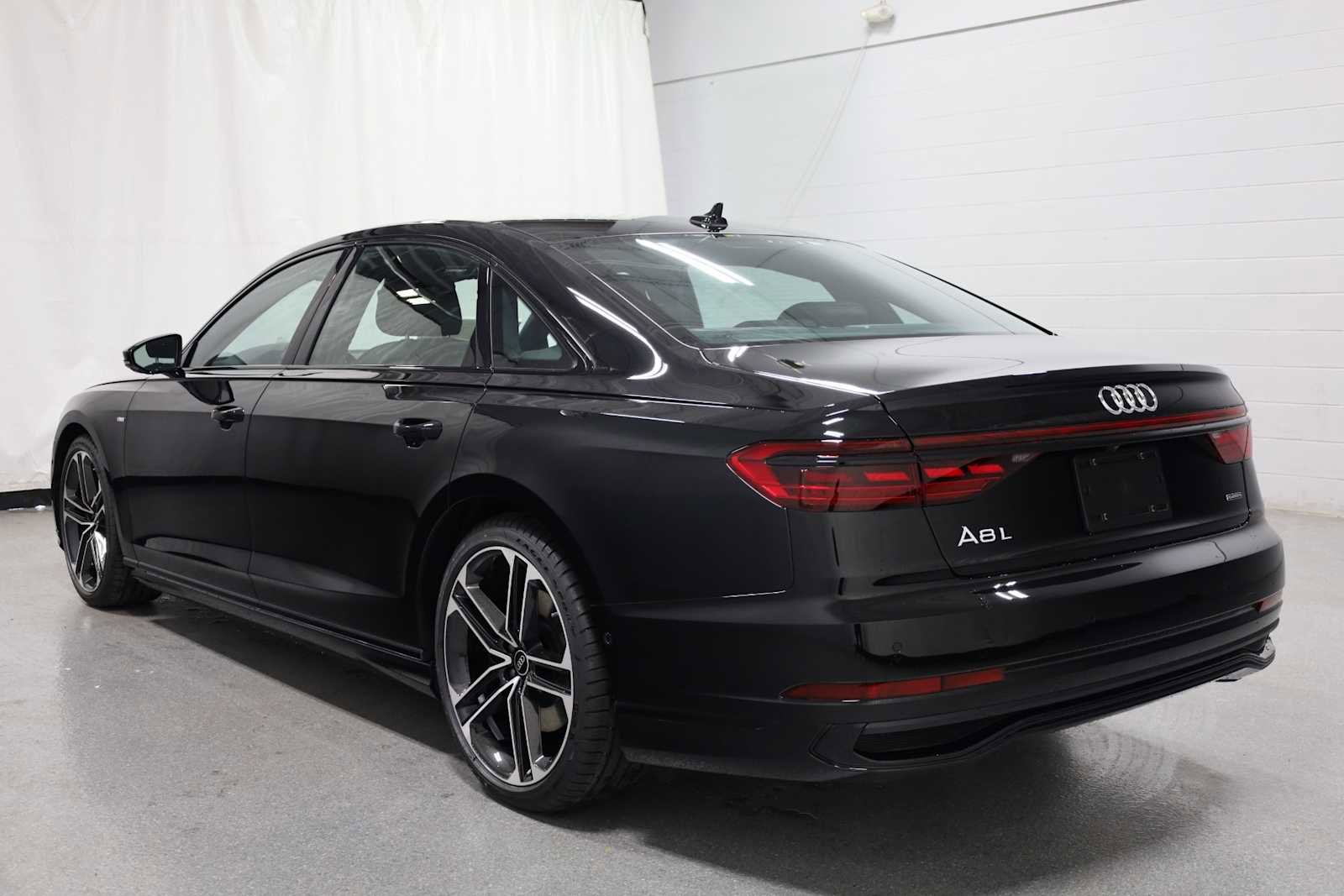 New 2025 Audi A8 L 3.0T image 3