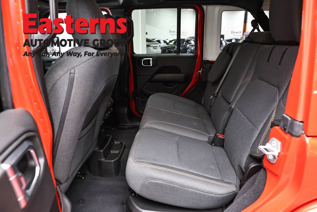 Used 2025 Jeep Wrangler Unlimited Sahara image 22