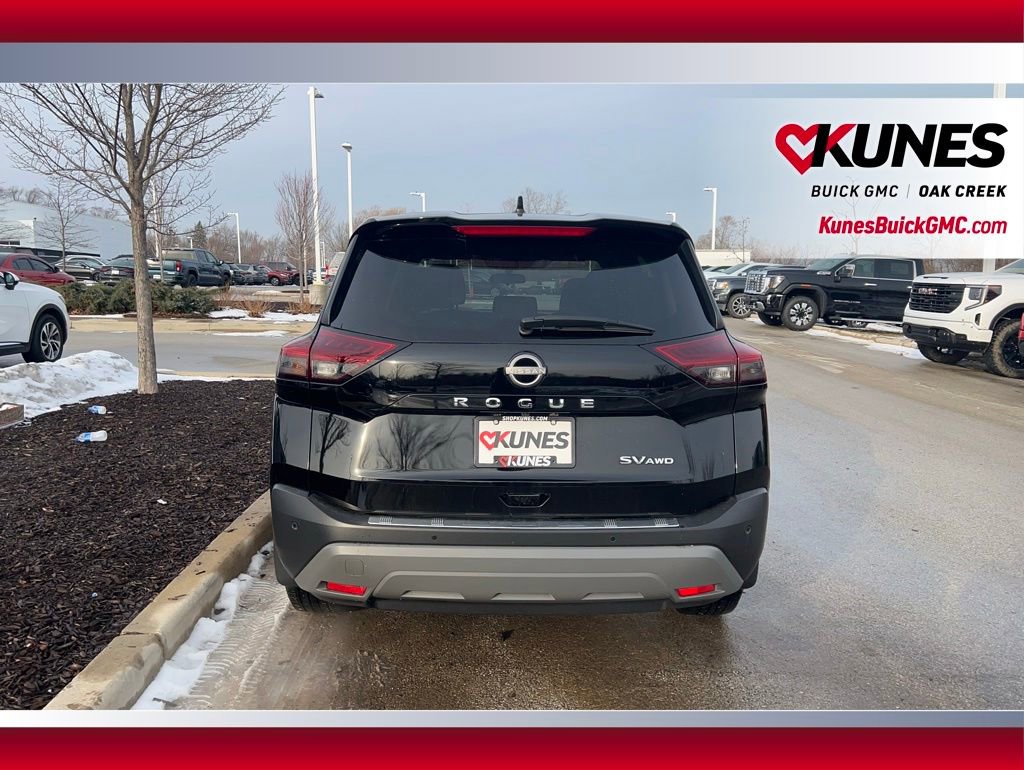Used 2022 Nissan Rogue SV image 6