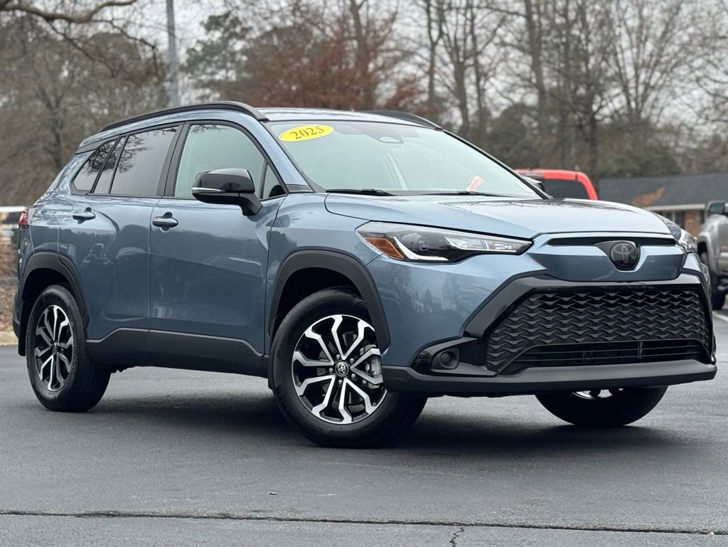 Certified 2025 Toyota Corolla Cross AWD Hybrid image 2