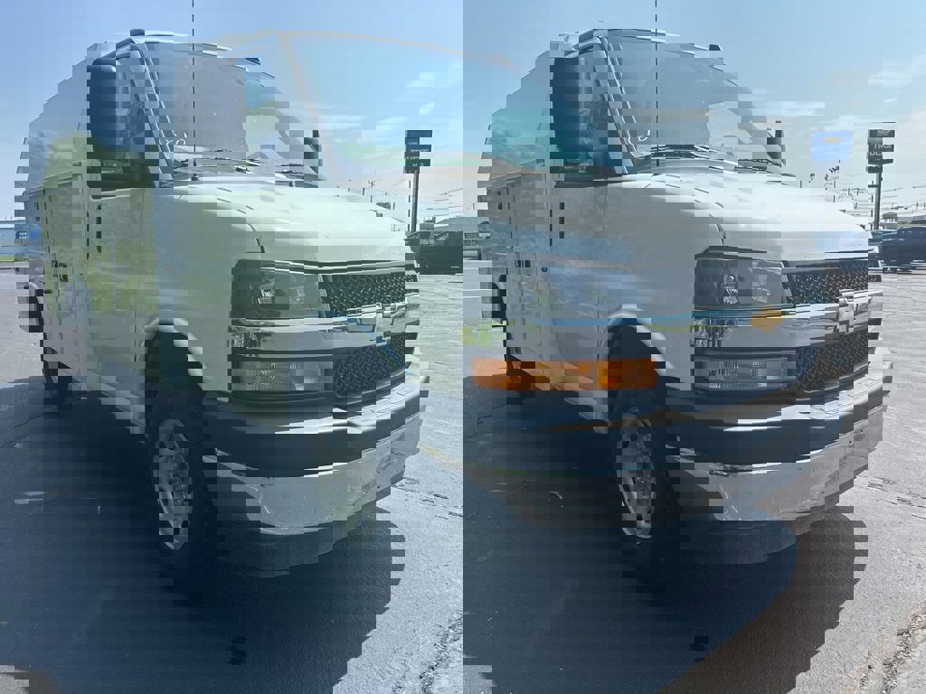 New 2025 Chevrolet Express 3500 w/ Power Convenience Package