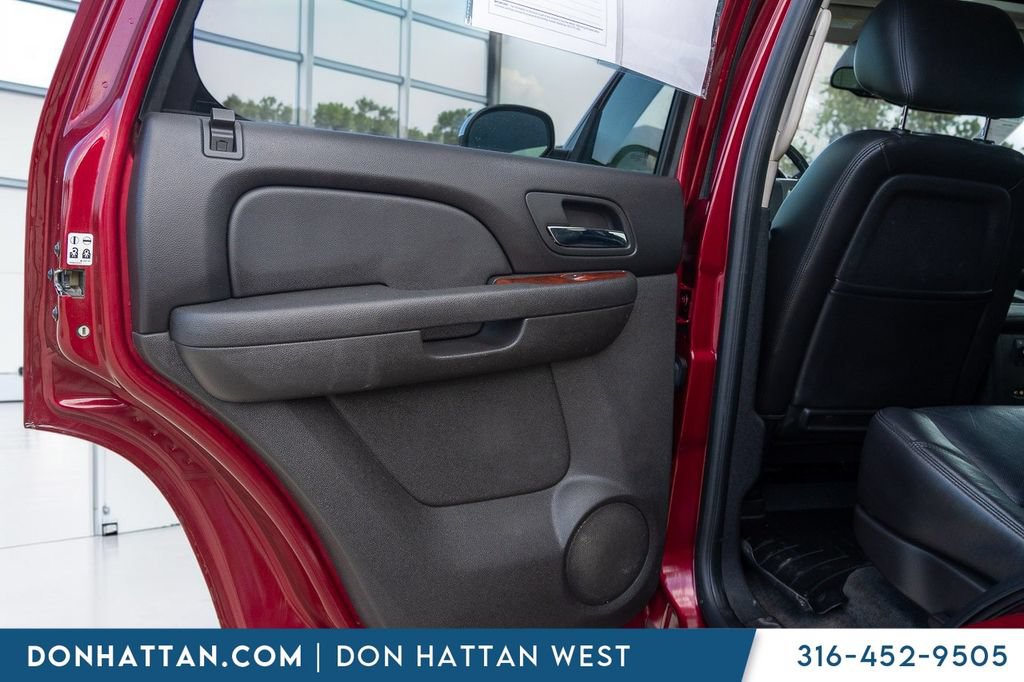 Used 2010 Chevrolet Tahoe LTZ AWD/4WD image 16