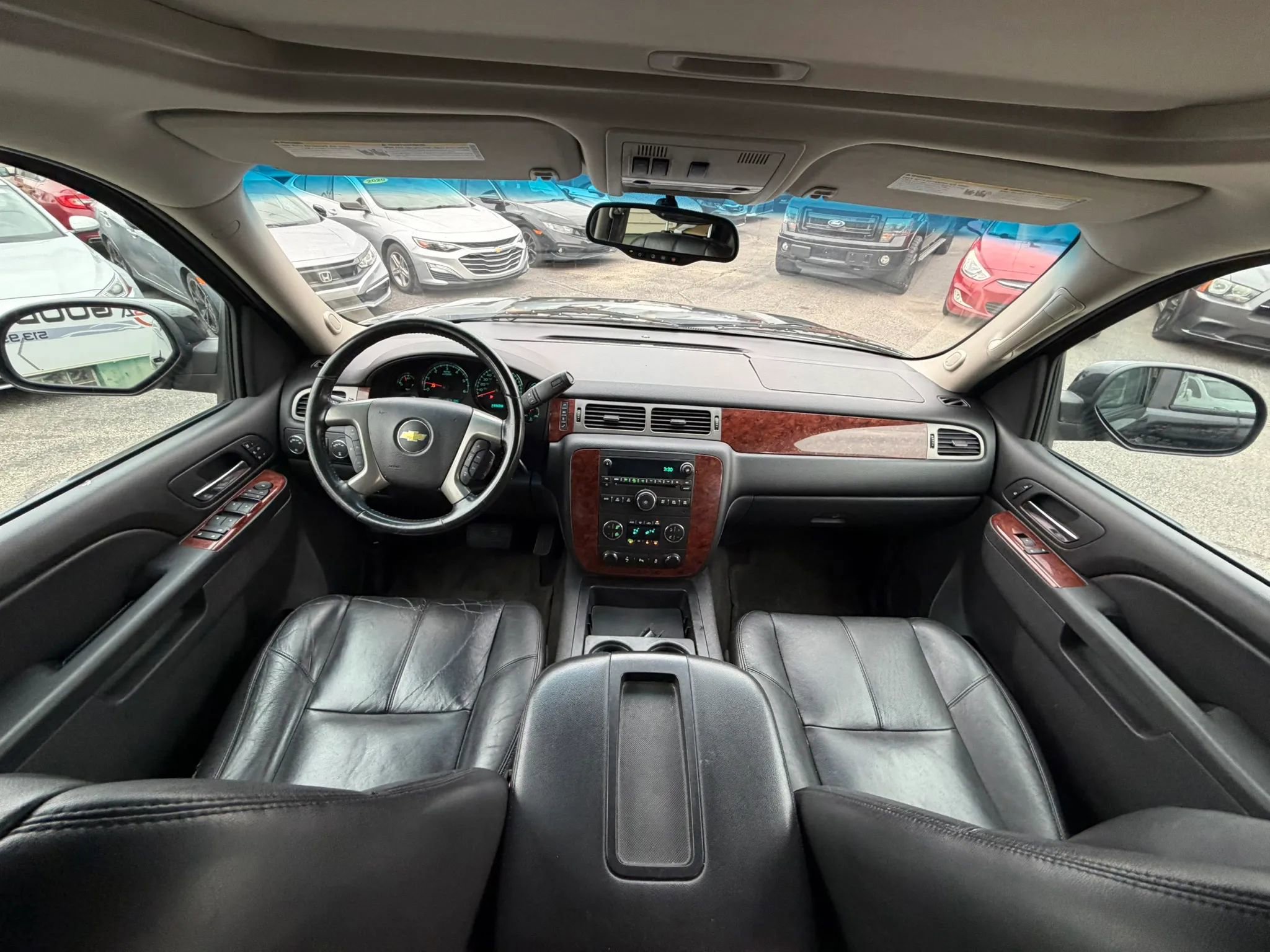 Used 2013 Chevrolet Suburban LT w/ Luxury Package image 40