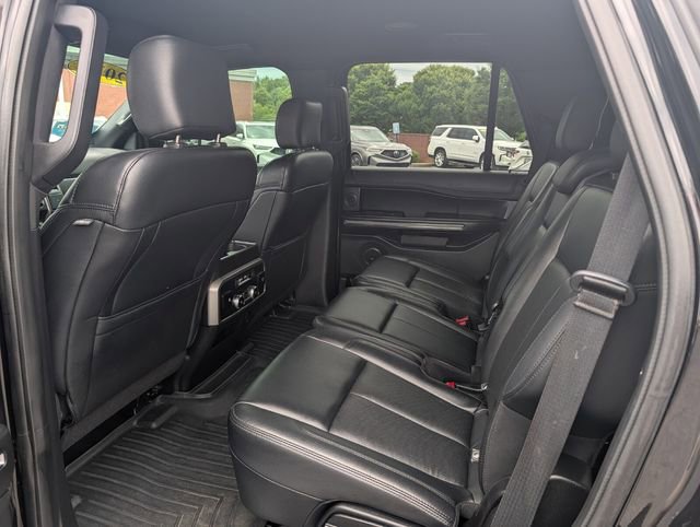Used 2019 Ford Expedition XLT w/ Equipment Group 202A RWD image 7