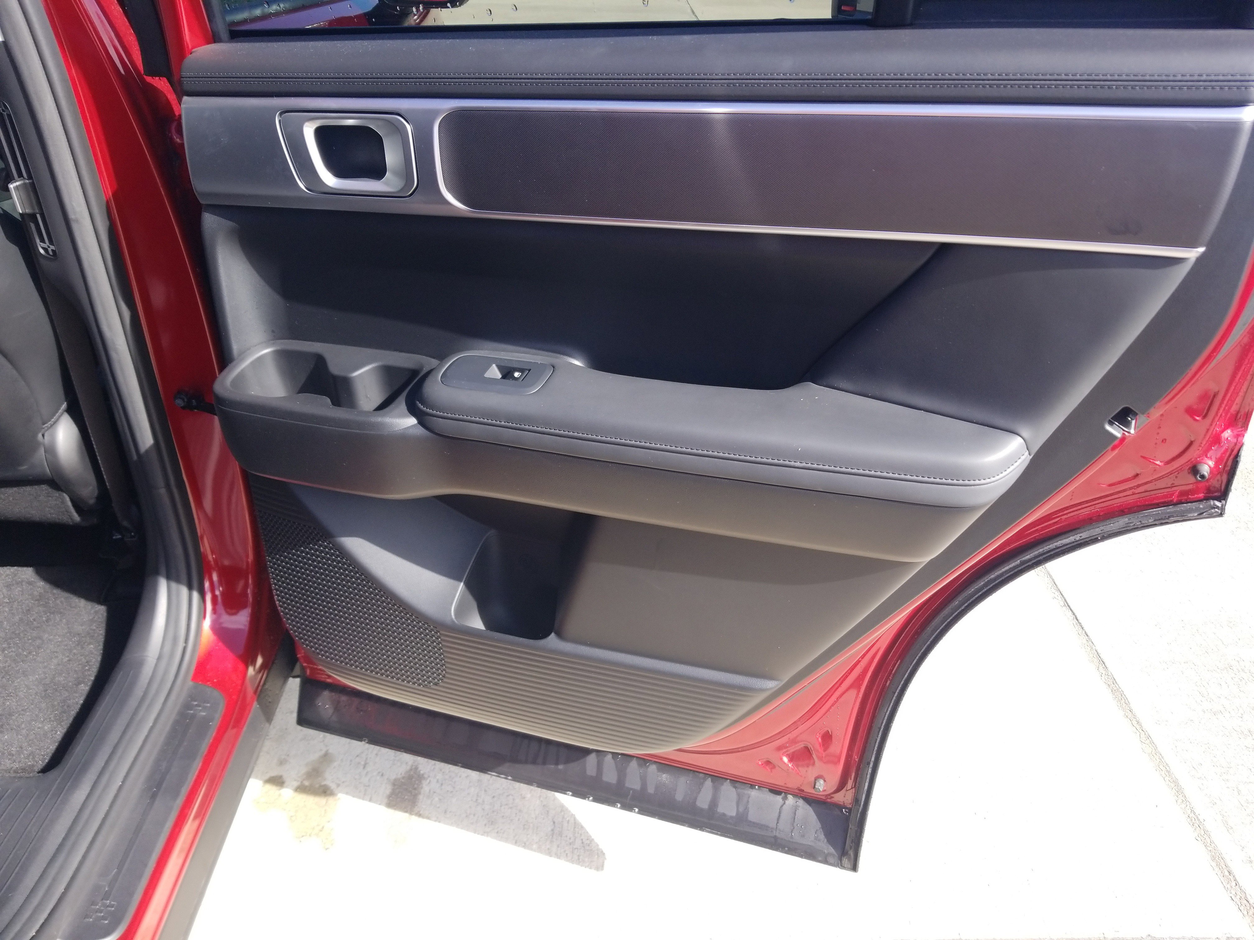 Certified 2025 Hyundai Santa Fe SEL image 14