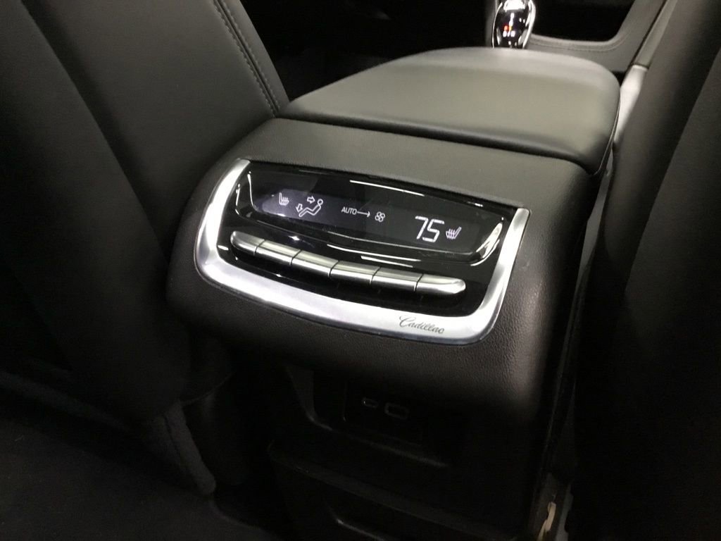 Used 2023 Cadillac XT6 Sport w/ Platinum Package image 22