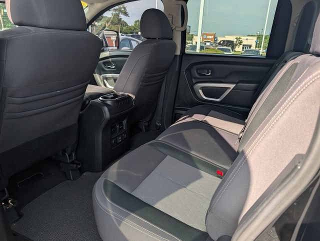 Used 2020 Nissan Titan SV w/ SV Convenience Package RWD image 17