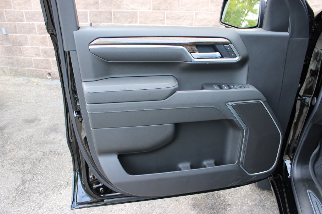 New 2026 Chevrolet Silverado 1500 LT w/ Safety Package AWD/4WD image 13