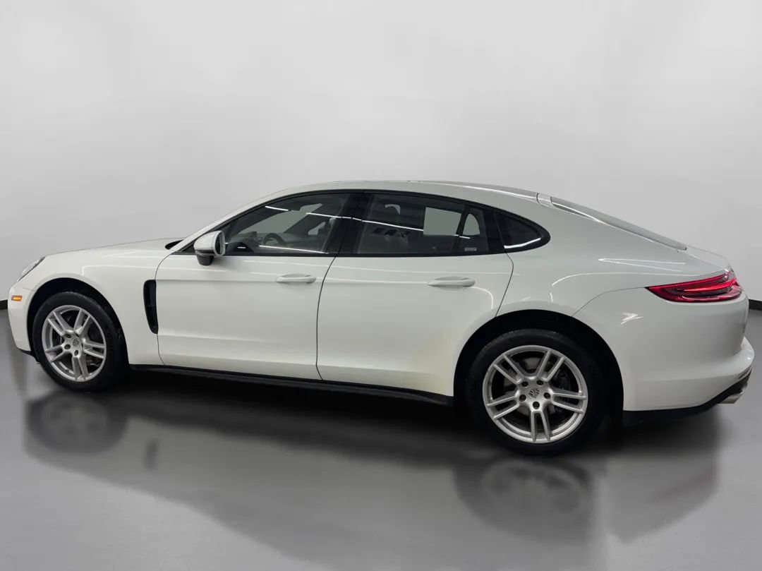 Used 2017 Porsche Panamera image 5