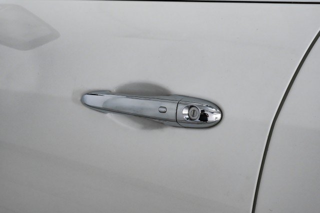 Used 2018 Maserati Levante AWD/4WD image 37