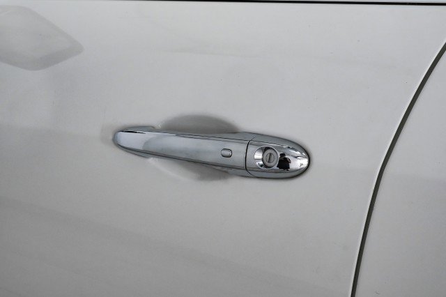 Used 2018 Maserati Levante image 37
