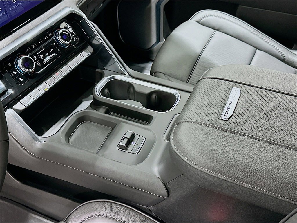 New 2026 GMC Sierra 2500 Denali w/ Denali Reserve Package image 17