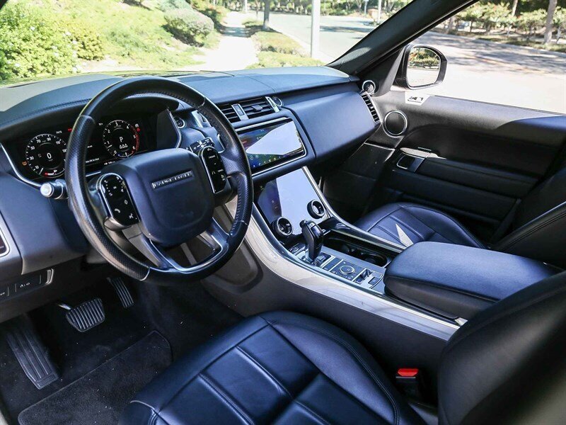 Used 2019 Land Rover Range Rover Sport SE AWD/4WD image 22
