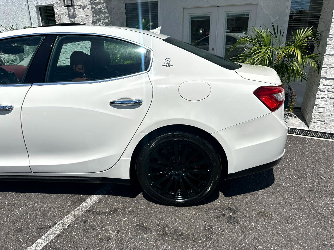 Used 2016 Maserati Ghibli S image 11