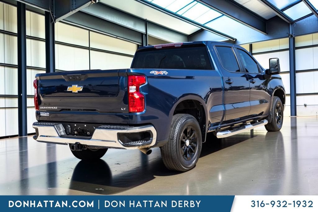 Used 2022 Chevrolet Silverado 1500 LT AWD/4WD image 26
