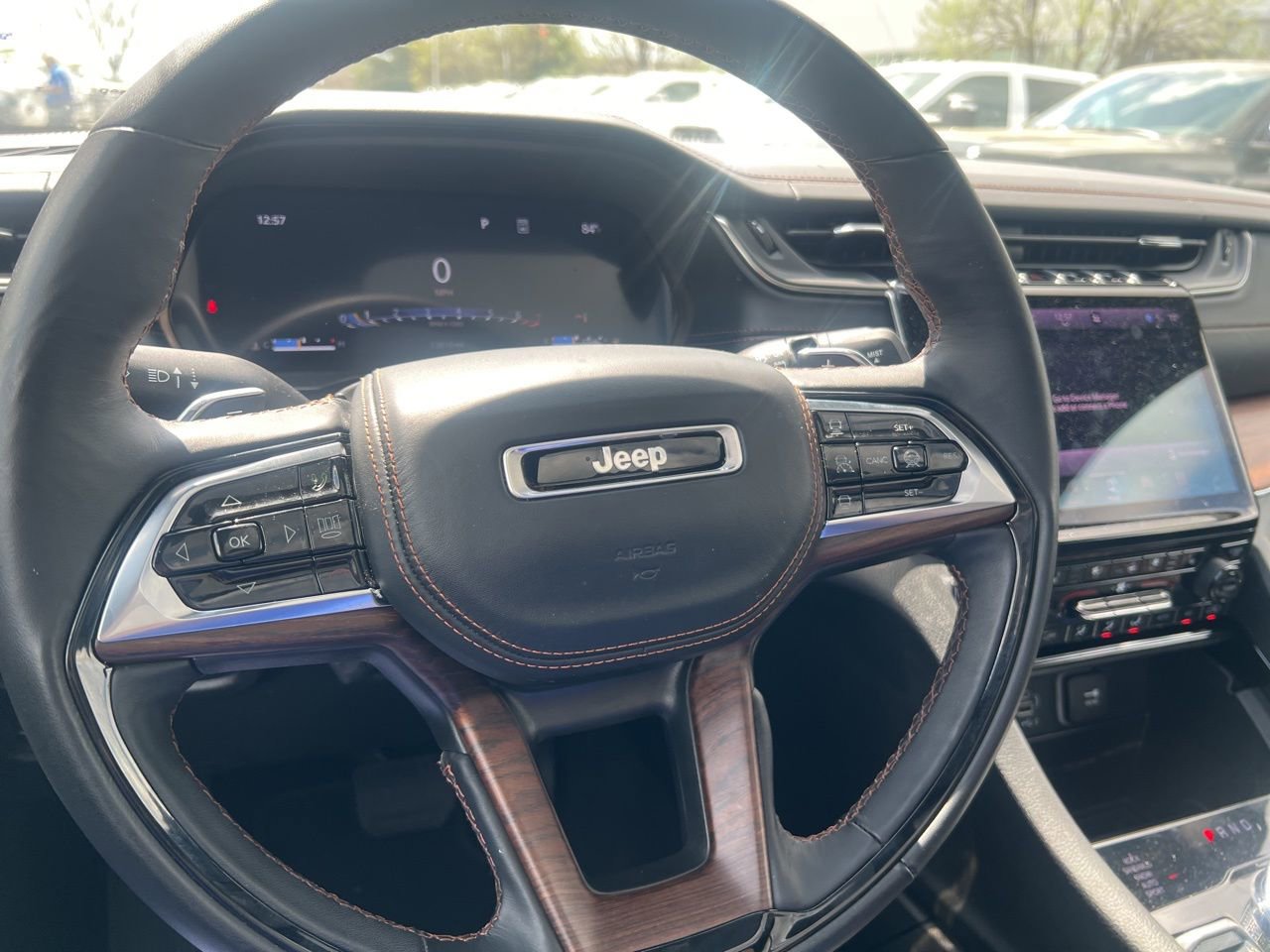 Used 2025 Jeep Grand Cherokee Summit image 25