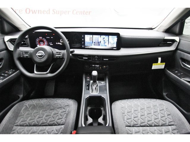 New 2027 Nissan Kicks SV w/ Cold Weather Package FWD image 7