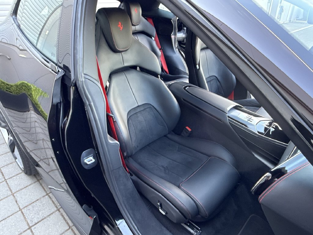 Certified 2024 Ferrari Purosangue AWD/4WD image 23