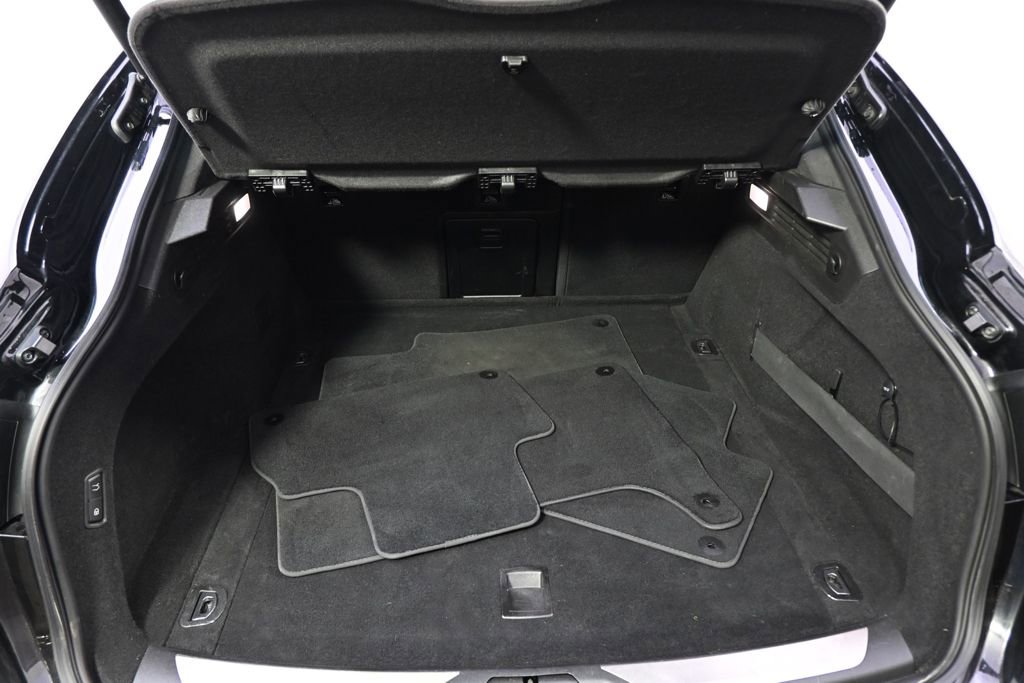 Used 2021 Maserati Levante GranSport image 19