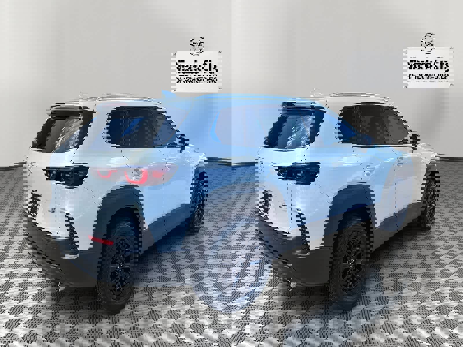 Certified 2025 MAZDA CX-50 2.5 Hybrid w/ Weather Package image 3