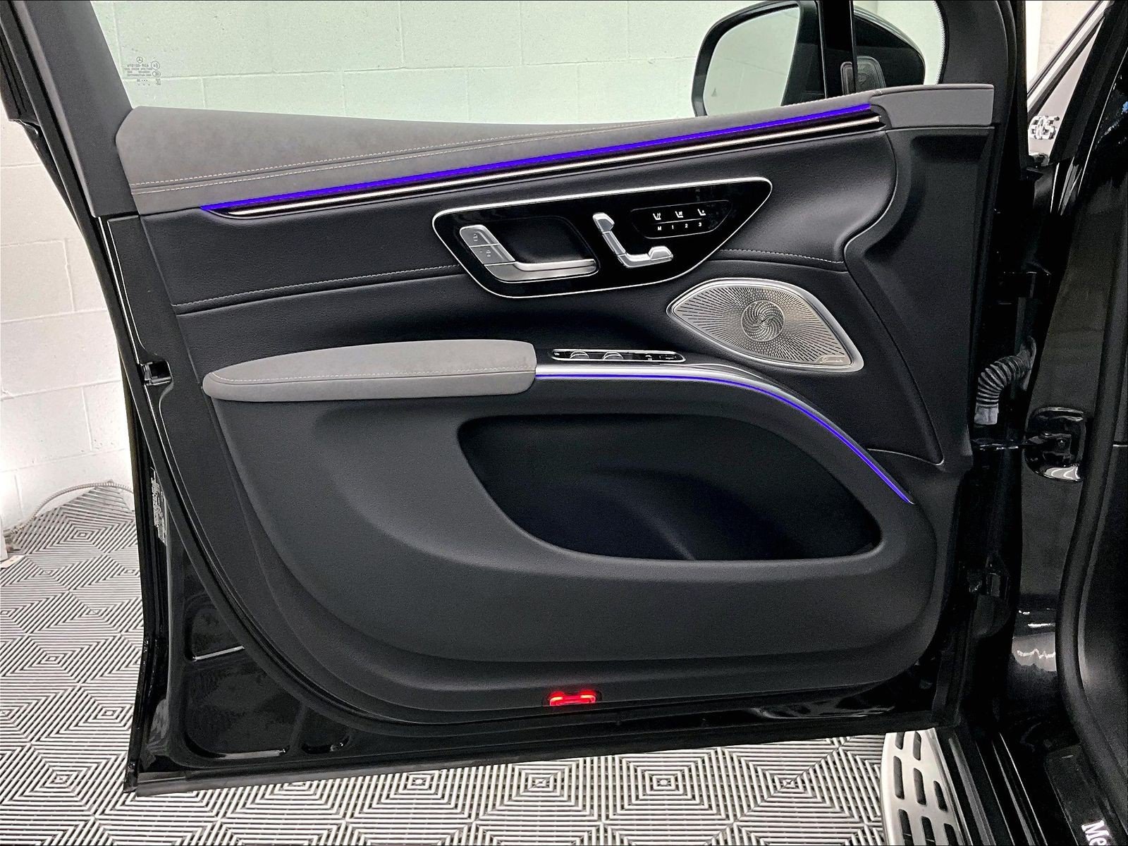 Certified 2023 Mercedes-Benz EQS 450+ SUV image 23