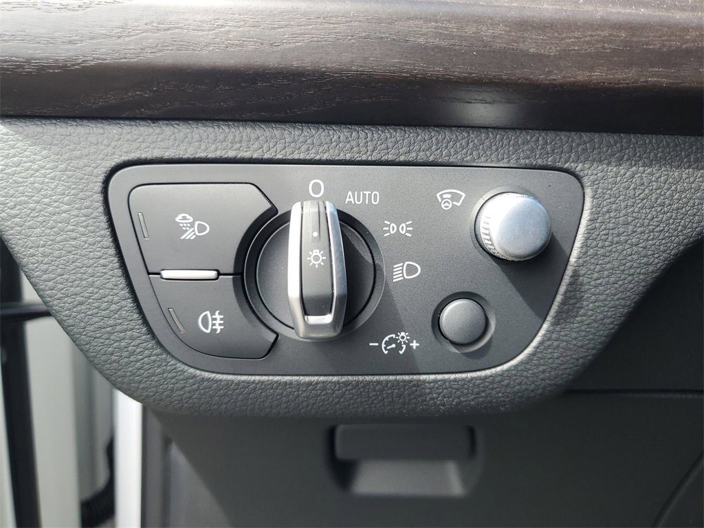 Used 2020 Audi Q5 Prestige image 21