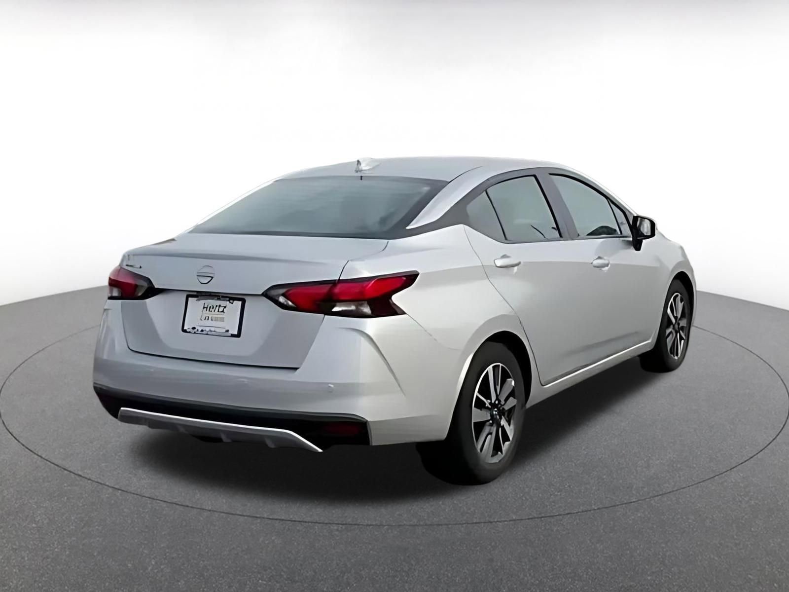 Used 2025 Nissan Versa SV FWD image 8