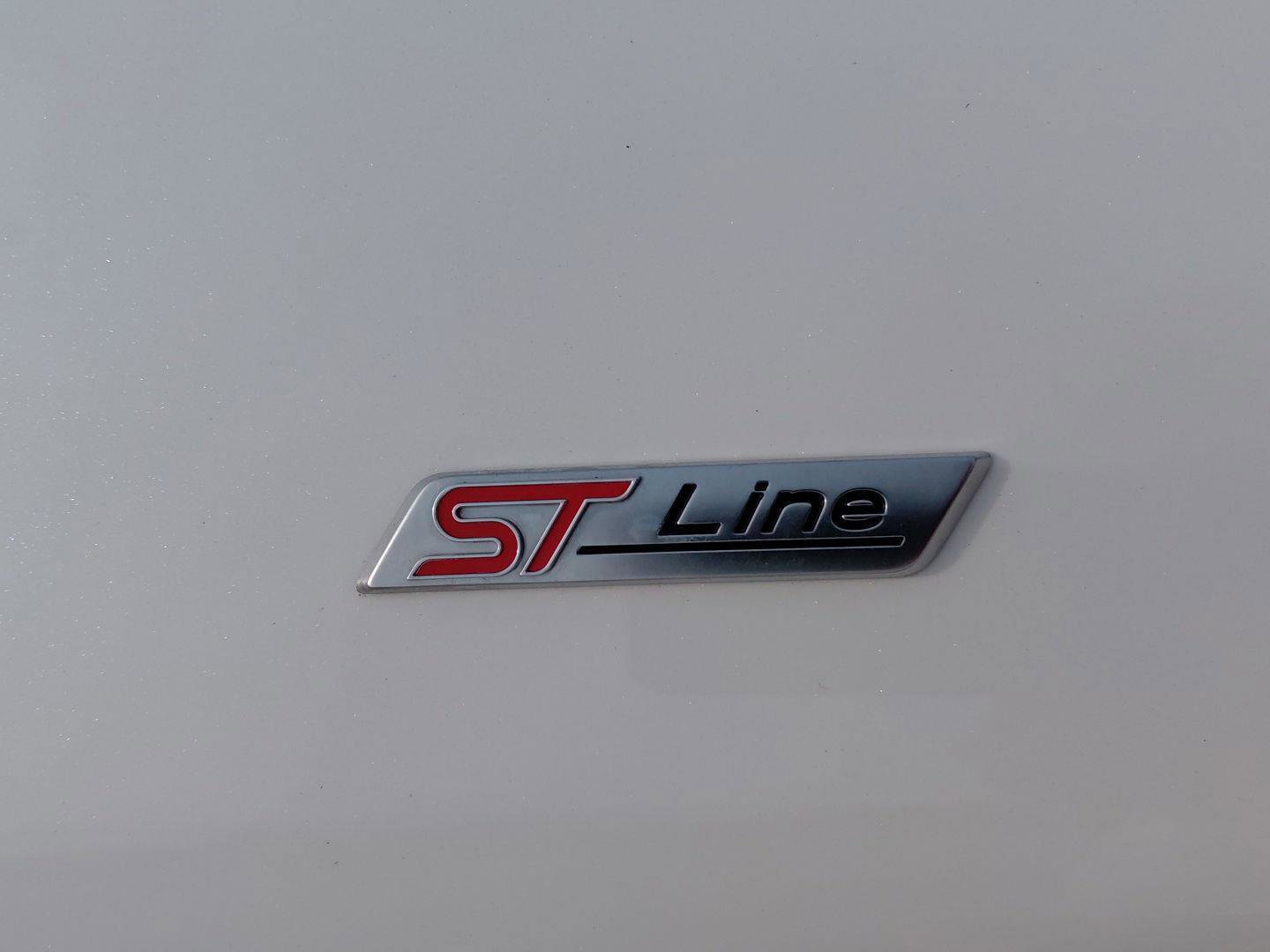 Used 2025 Ford Explorer ST-Line w/ ST-Line Street Pack AWD/4WD image 26