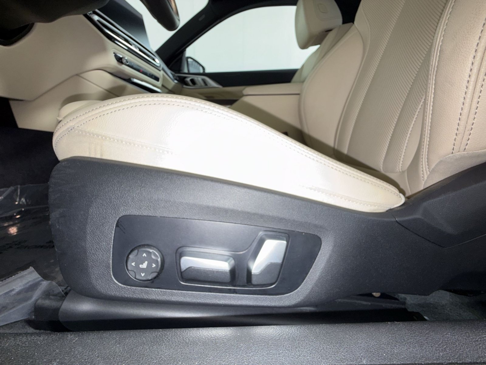 Used 2024 BMW 430i xDrive Coupe AWD/4WD image 14