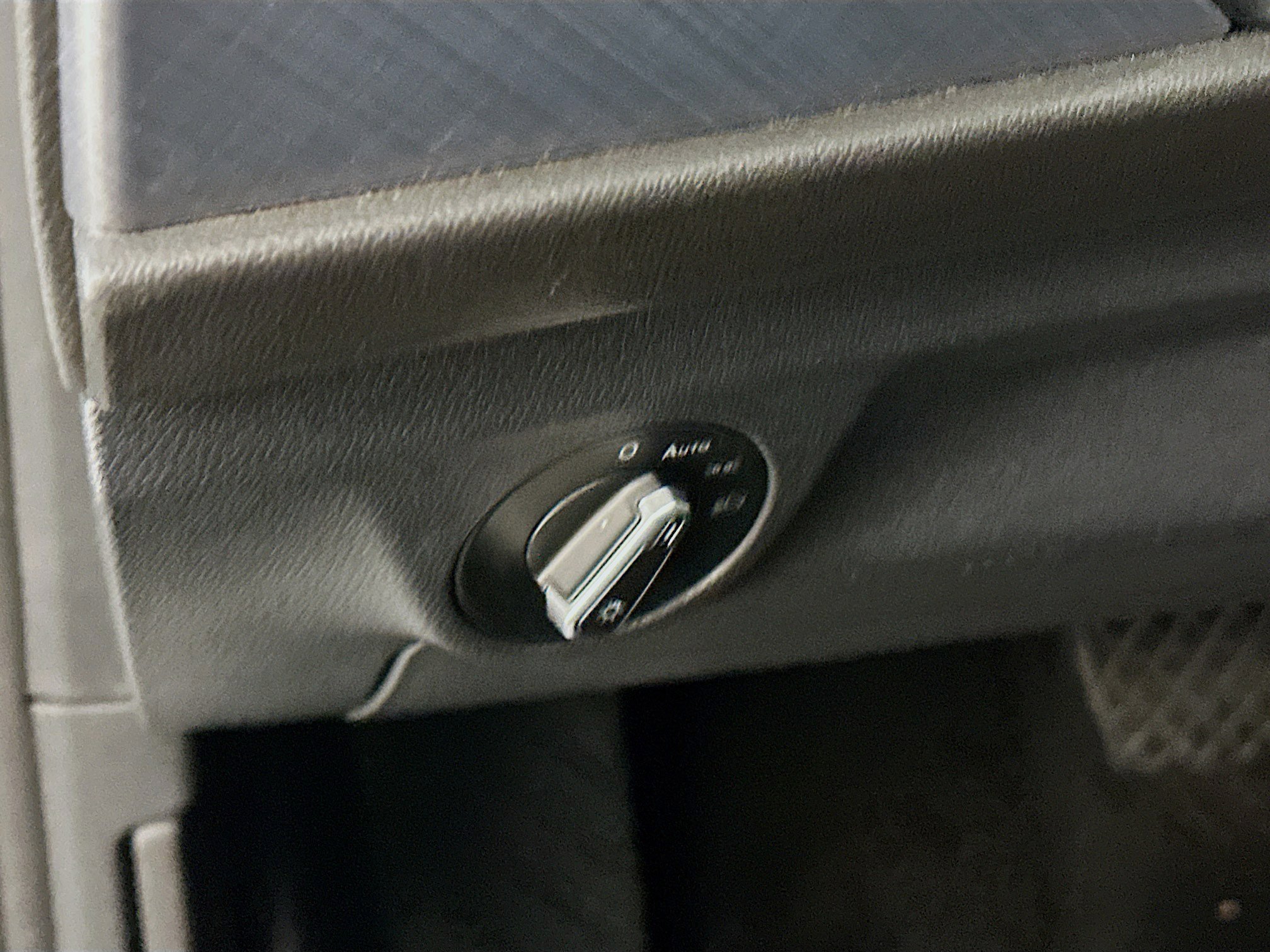 Used 2024 Volkswagen Jetta SE image 17